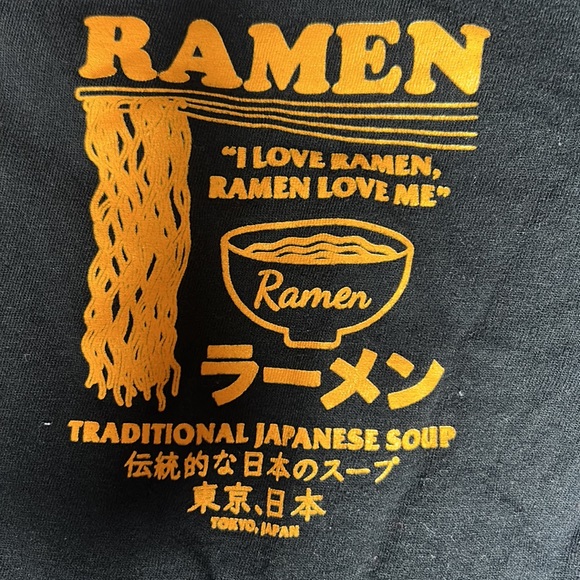 Ramen graphic tee - Picture 3 of 5